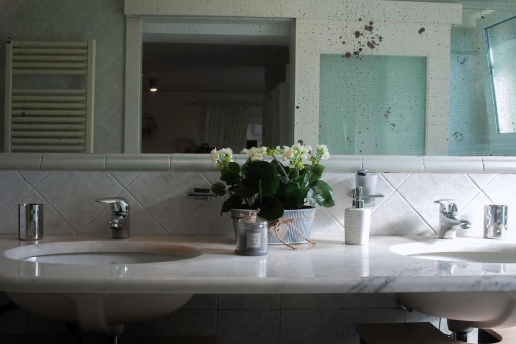 Casa Ale 5 Terre Guest House Con Giardino La Spezia Dış mekan fotoğraf